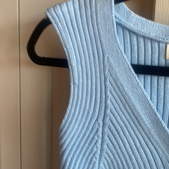 Jessica Simpson NWT Sleeveless Vneck Button Down Knit Sweater Vest Size medium - Picture 5 of 10